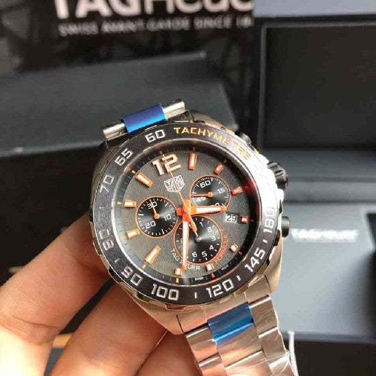 TAG Heuer CARRERA -